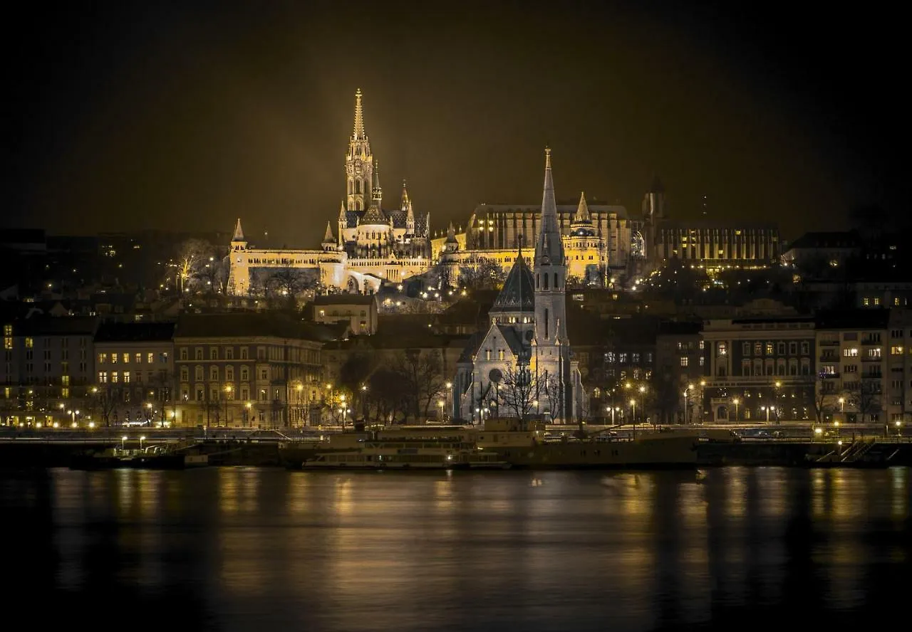 Budapest Hostel Heroes